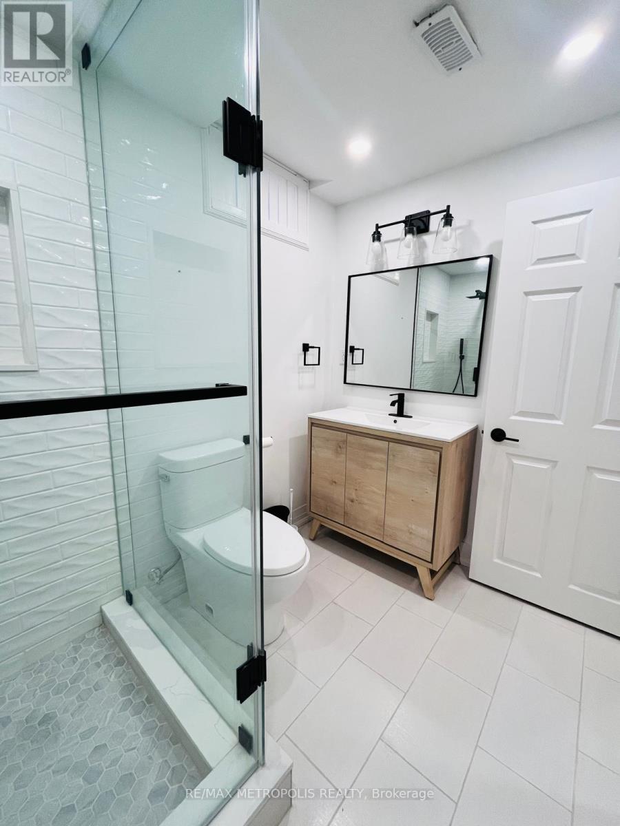 133 Lady May Drive, Oshawa, Ontario  L1R 3M5 - Photo 15 - E12895526