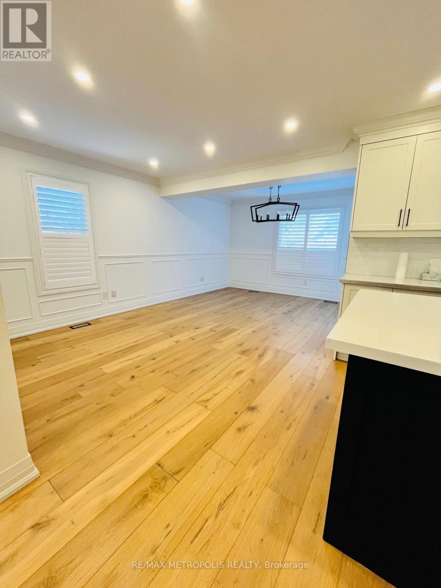 133 Lady May Drive, Oshawa, Ontario  L1R 3M5 - Photo 4 - E12895526