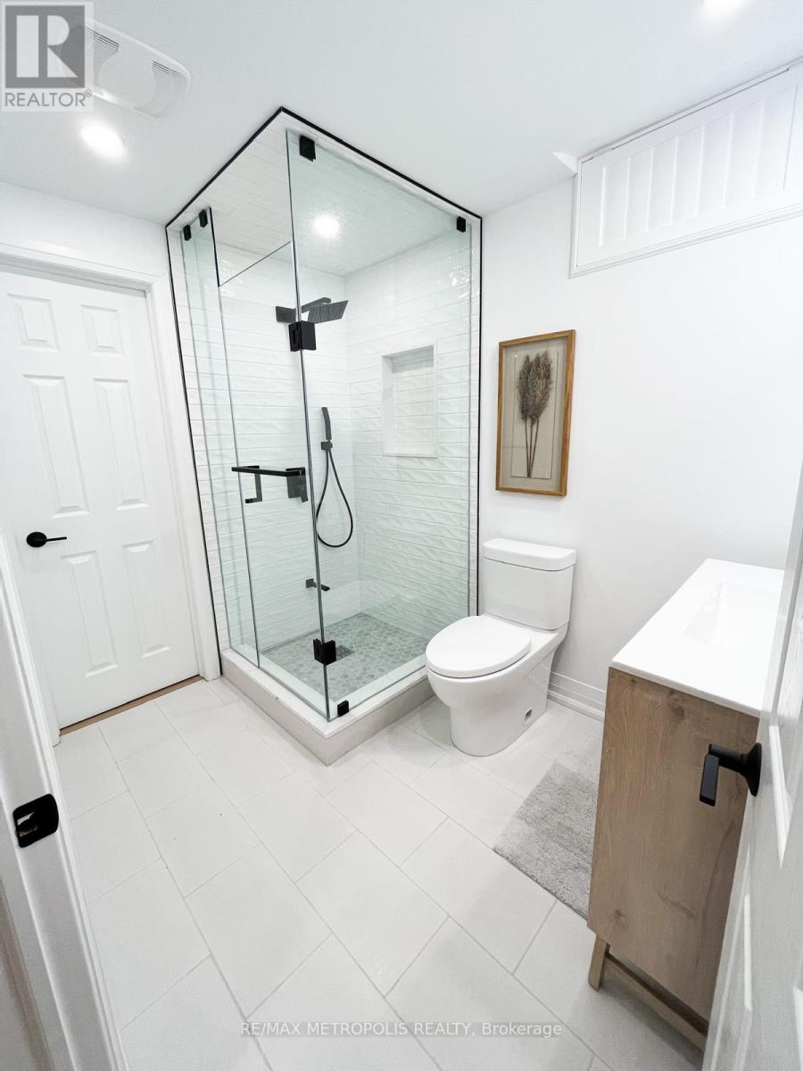 133 Lady May Drive, Oshawa, Ontario  L1R 3M5 - Photo 16 - E12895526