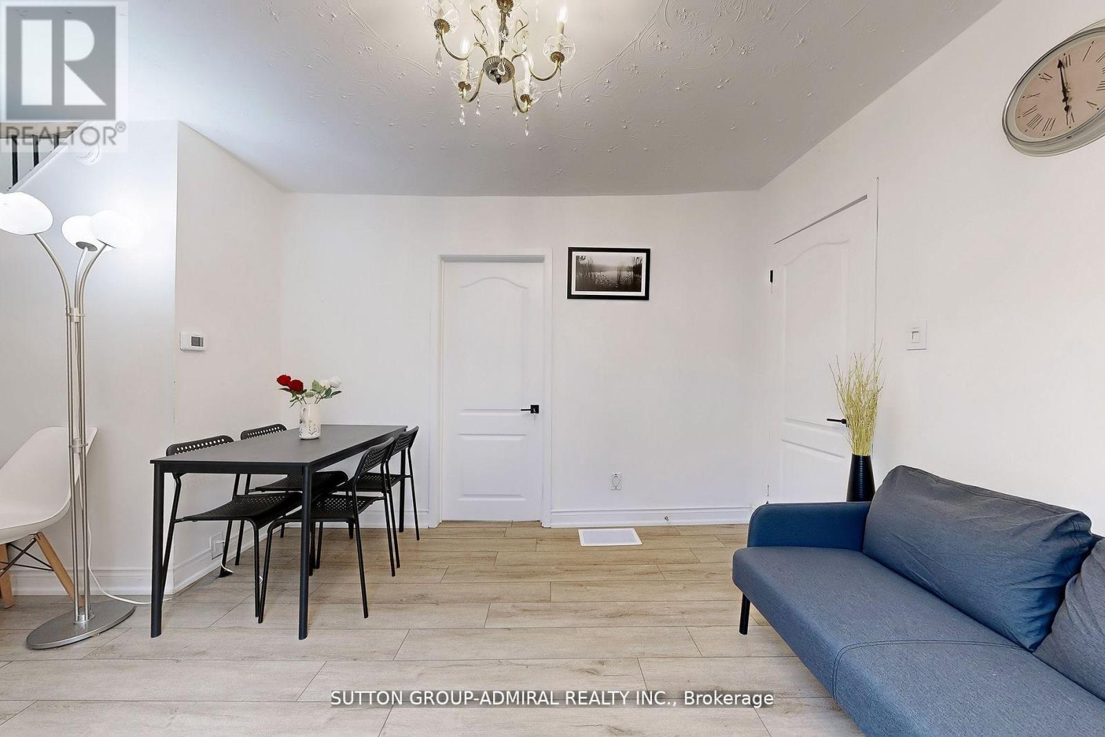 14 Spears Street, Toronto, Ontario  M6N 3X7 - Photo 6 - W12867988