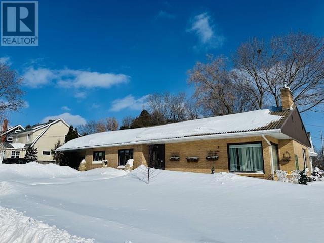 112 Upton Rd, Sault Ste. Marie, Ontario  P6A 3W1 - Photo 8 - SM260494