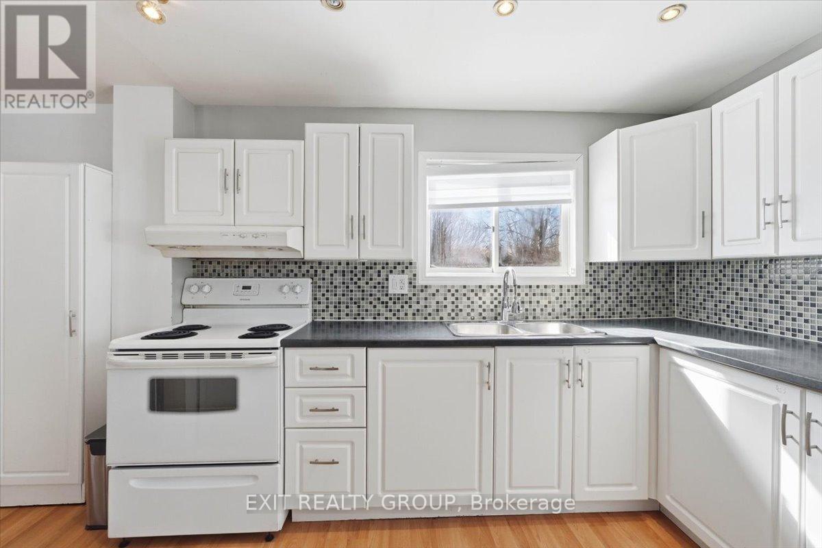 291 Tweed Street, Cobourg, Ontario  K9A 2R8 - Photo 17 - X12896658