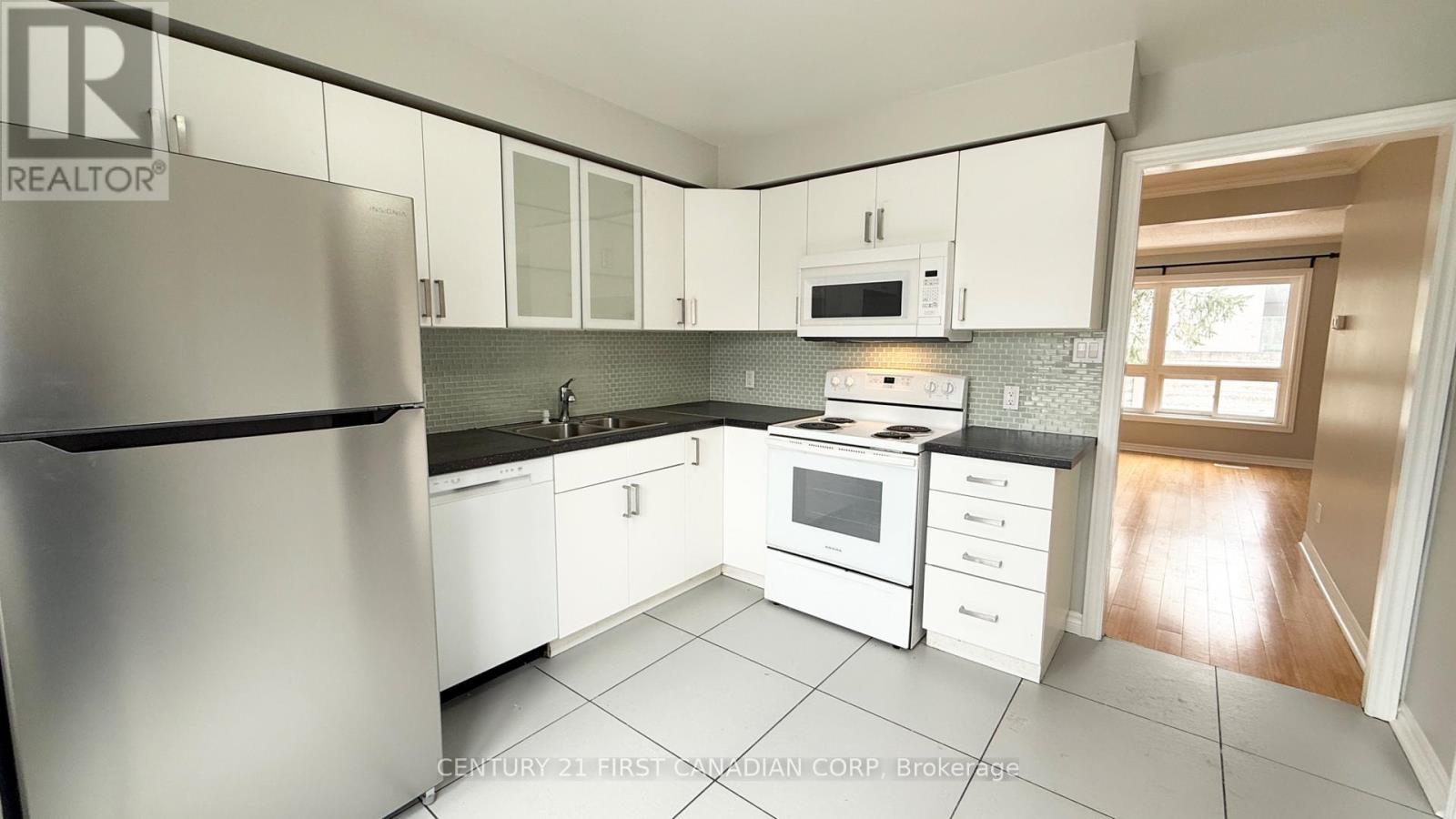 10 - 89 Highview Avenue E, London South, Ontario  N6C 5V6 - Photo 5 - X12896586