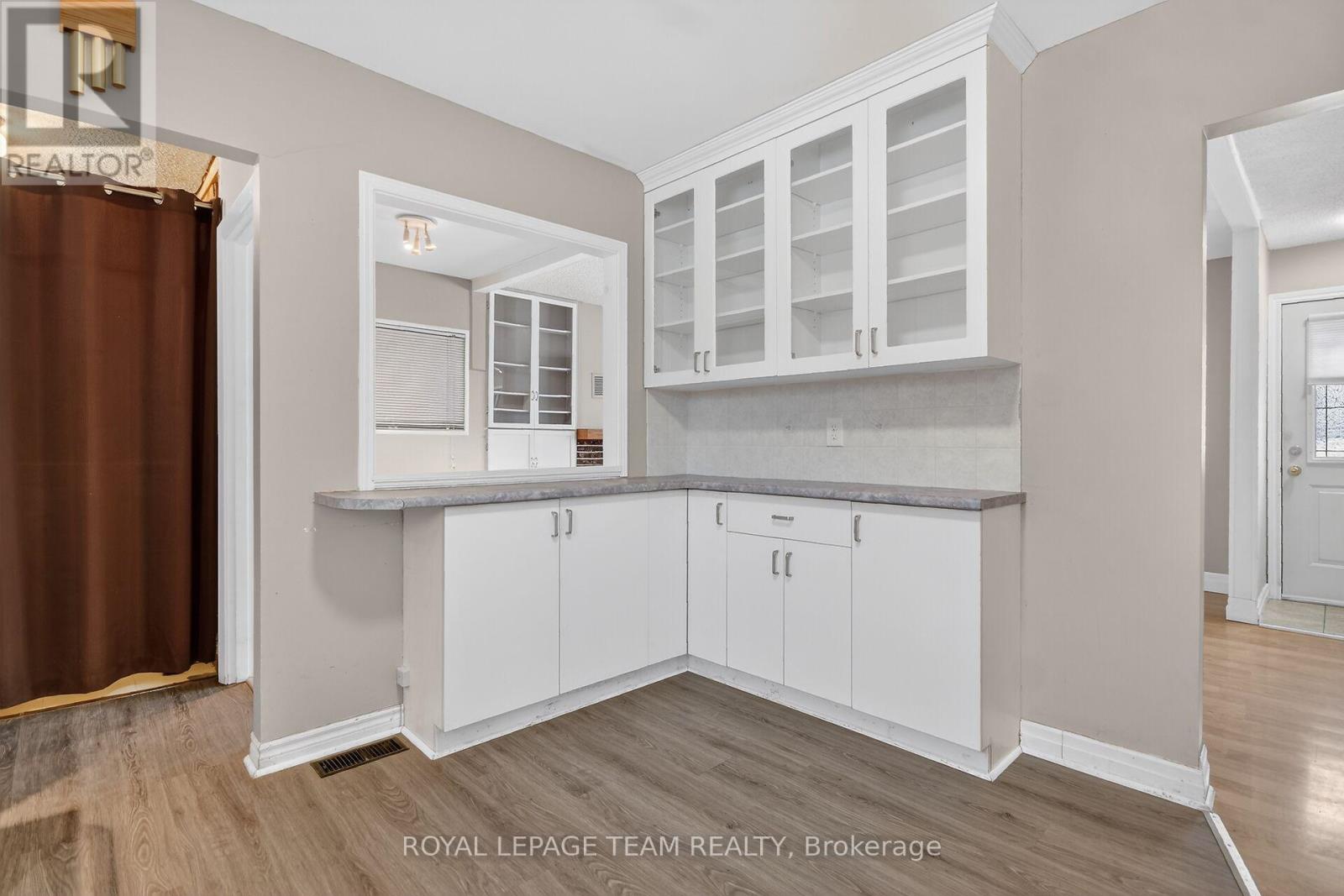 15 Savage Drive, Ottawa, Ontario  K2S 1B9 - Photo 12 - X12896636