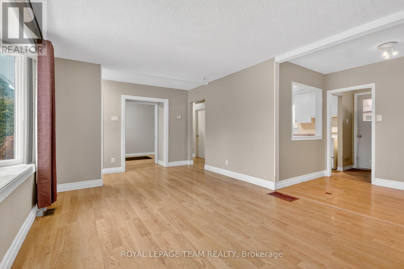 15 Savage Drive, Ottawa, Ontario  K2S 1B9 - Photo 6 - X12896636
