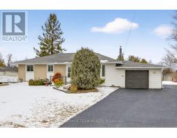 15 SAVAGE DRIVE, Ottawa, Ontario