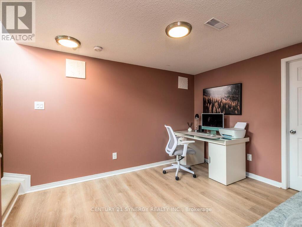 167 Romina Street, Ottawa, Ontario  K2S 0J3 - Photo 33 - X12896652