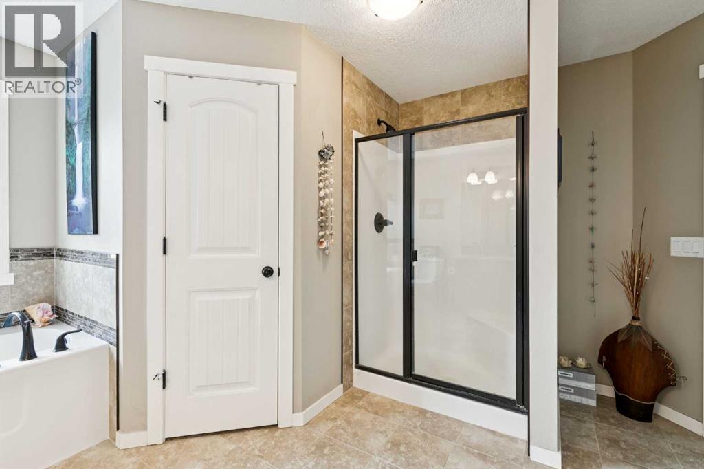 23 Kingston View Se, Airdrie, Alberta  T4A 0K4 - Photo 31 - A2293731