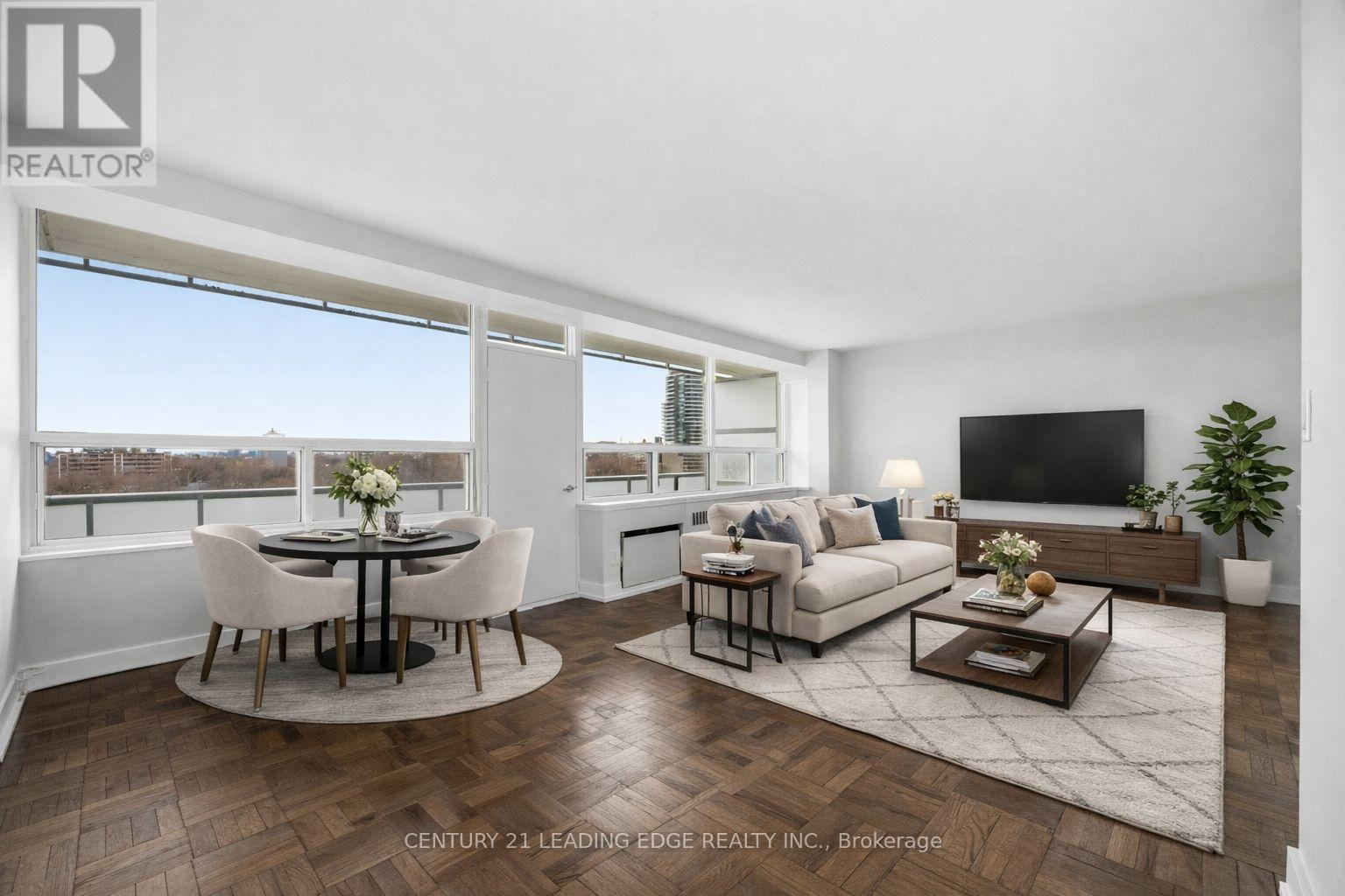 901 - 103 Avenue Road, Toronto, Ontario  M5R 2G9 - Photo 2 - C12896592