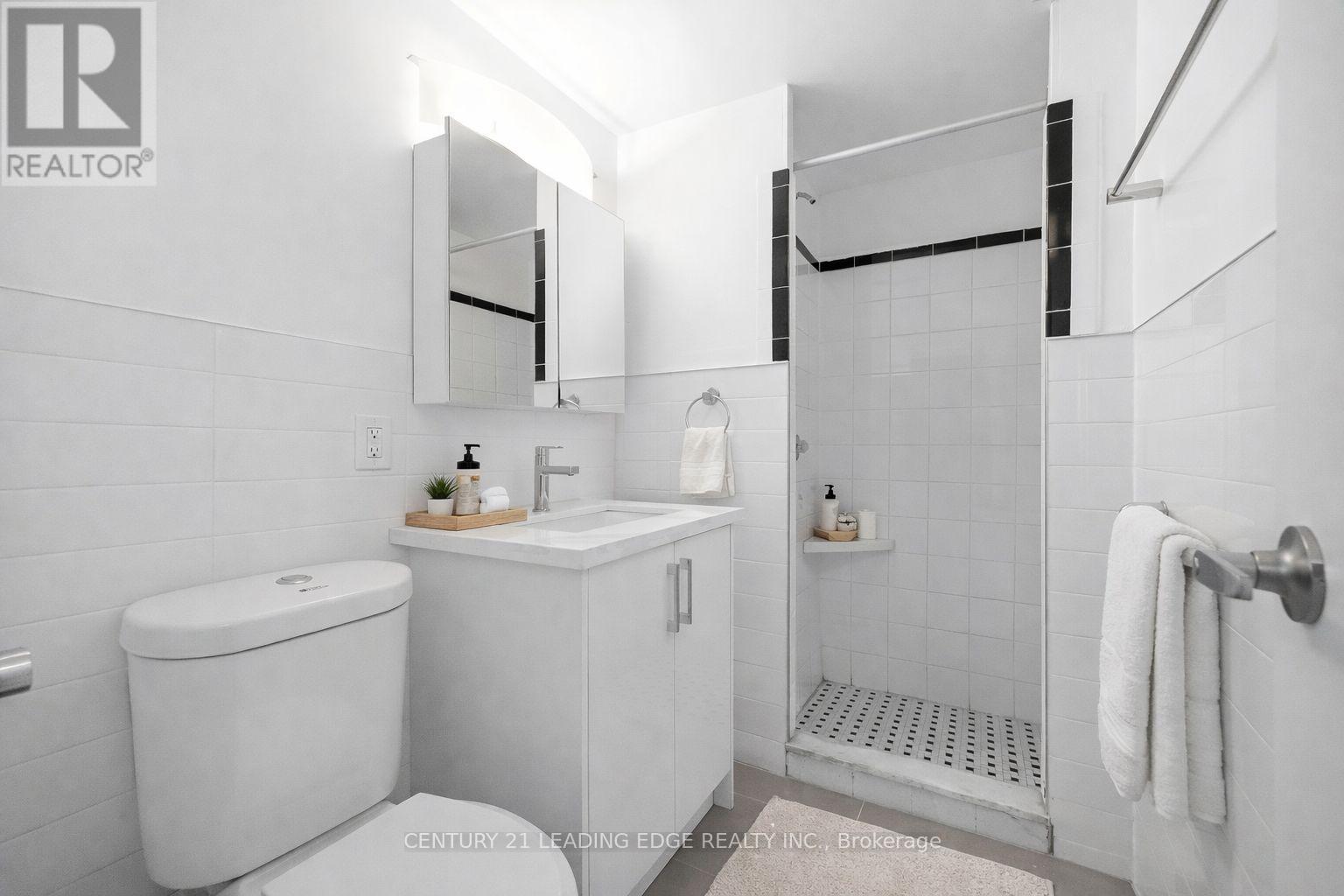 901 - 103 Avenue Road, Toronto, Ontario  M5R 2G9 - Photo 8 - C12896592