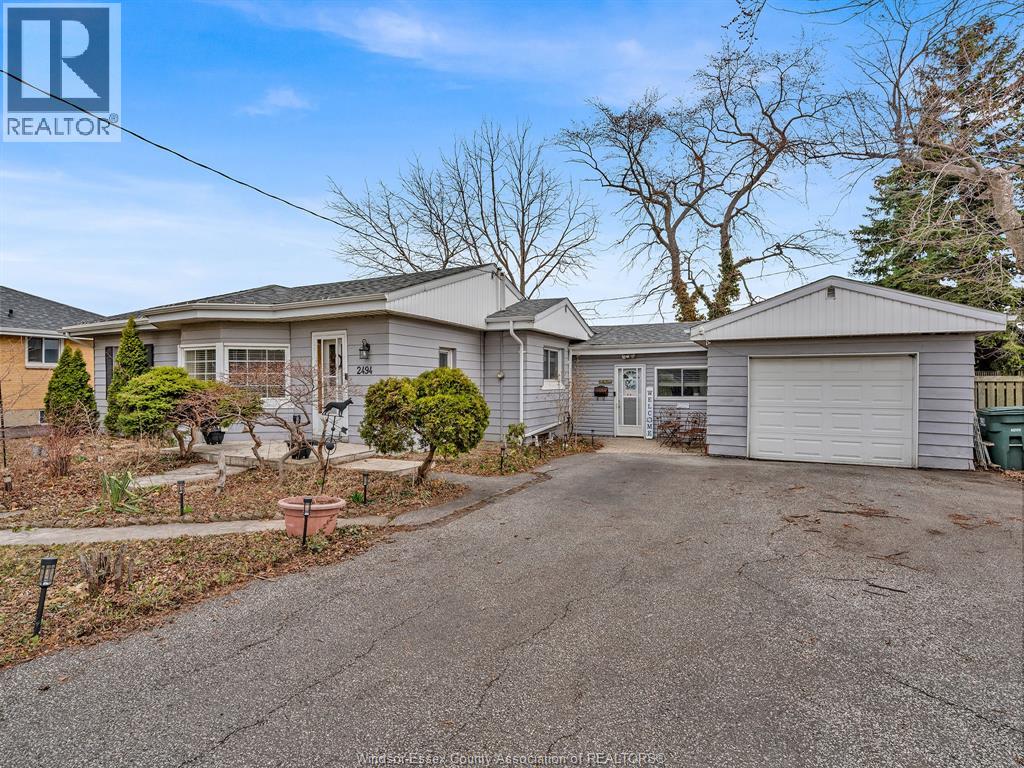 2494 Lloyd George, Windsor, Ontario  N8T 2T4 - Photo 2 - 26005672