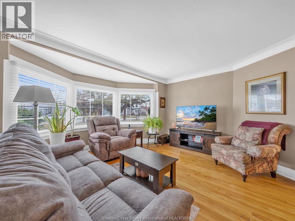 2494 Lloyd George, Windsor, Ontario  N8T 2T4 - Photo 5 - 26005672