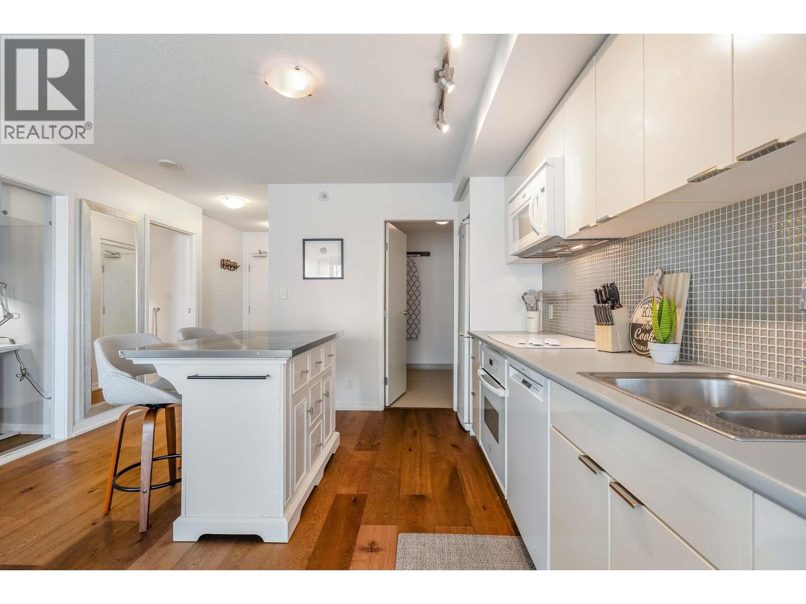 2311 788 Hamilton Street, Vancouver, British Columbia  V6B 0E9 - Photo 15 - R3101104