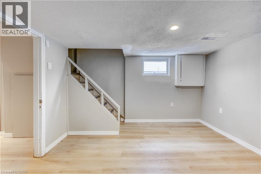 2100 Brampton Street Unit# Basement, Hamilton, Ontario  L8H 3T2 - Photo 5 - 40813275