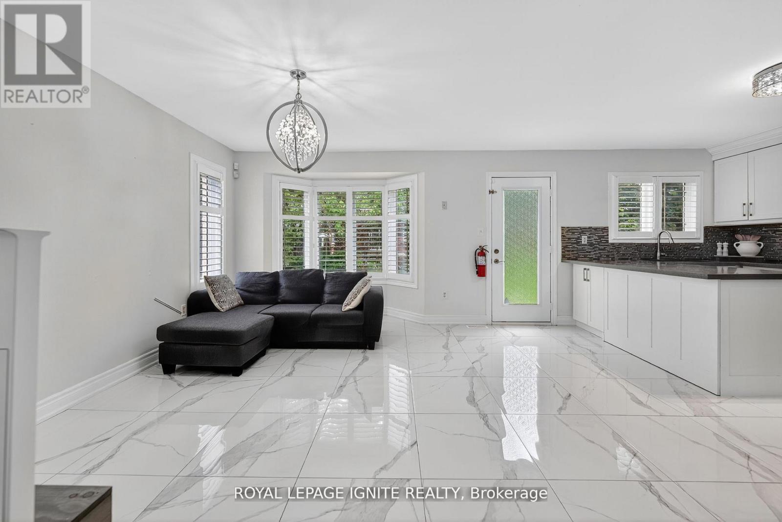 71 Norland Circle, Oshawa, Ontario  L1L 0A7 - Photo 14 - E12896590