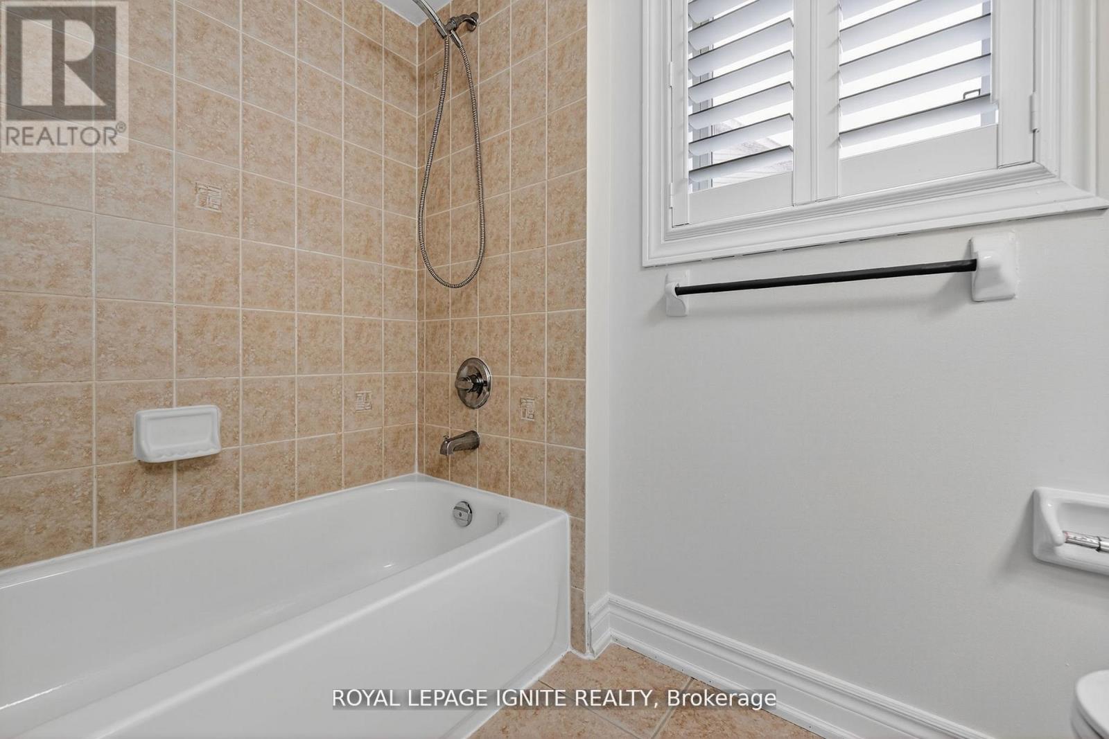 71 Norland Circle, Oshawa, Ontario  L1L 0A7 - Photo 29 - E12896590