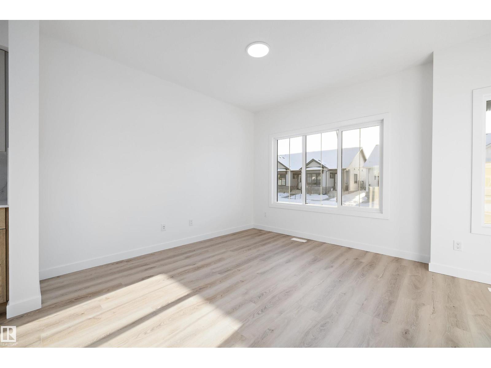 20608 42 Avenue Nw, Edmonton, Alberta T6M 3E3 - Photo 5 - E4468982