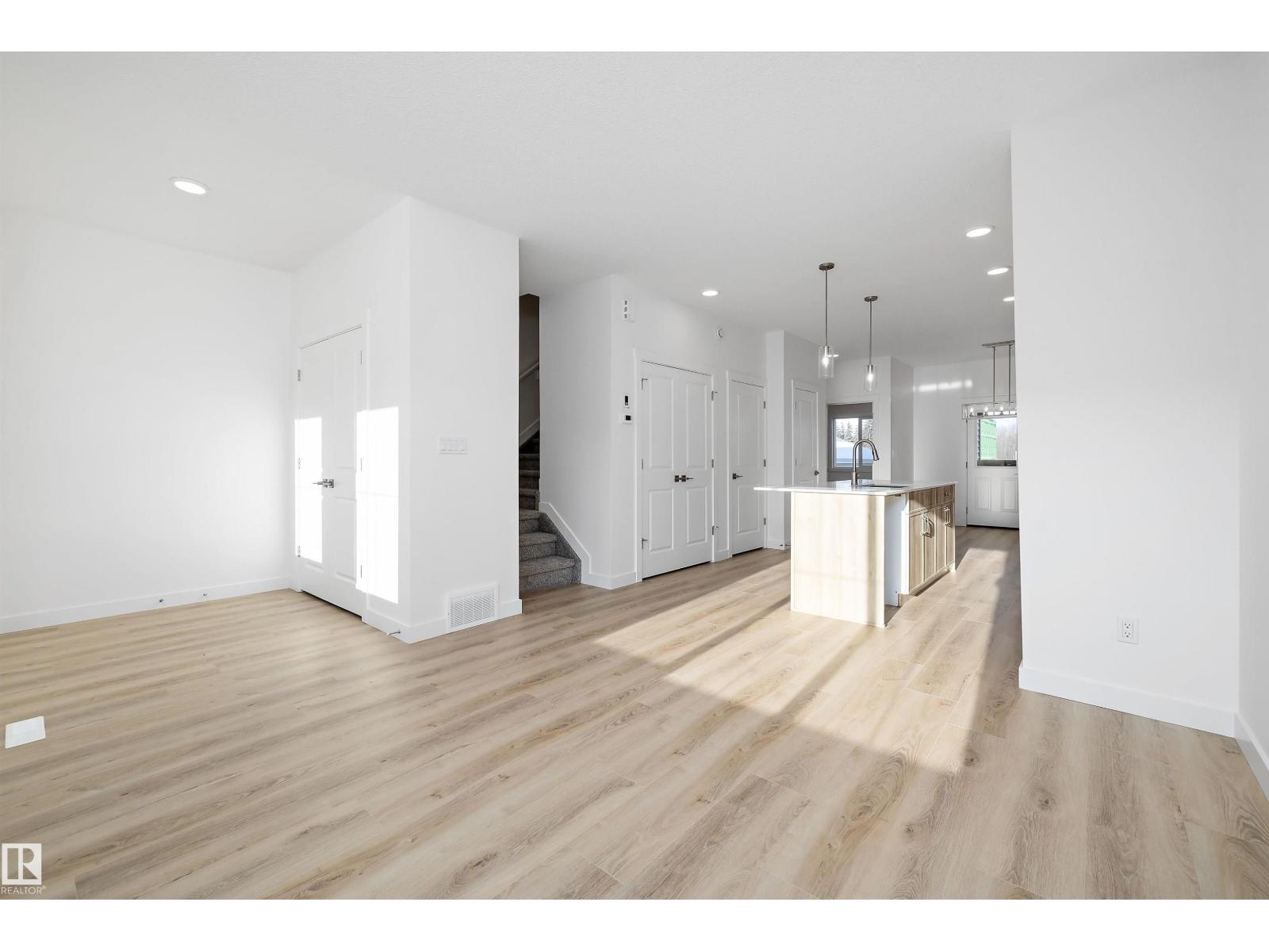 20608 42 Avenue Nw, Edmonton, Alberta T6M 3E3 - Photo 7 - E4468982