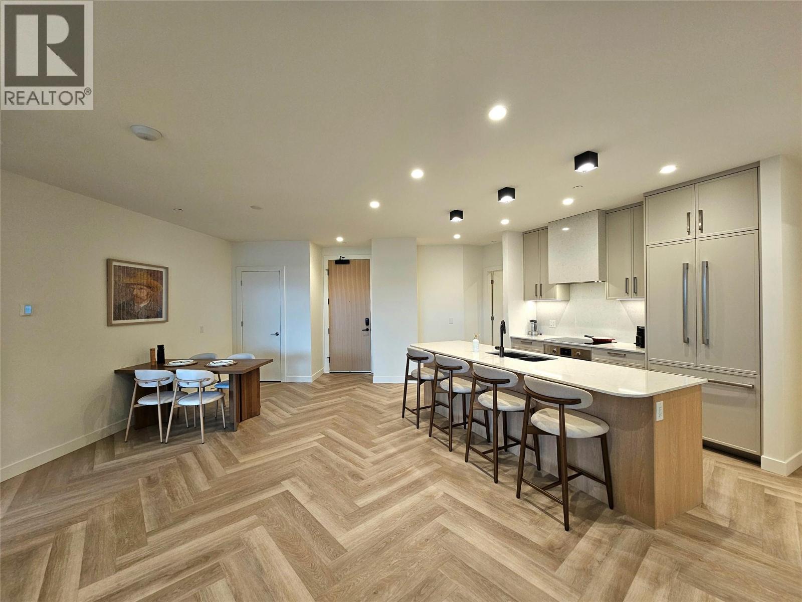 3340 Lakeshore Drive Unit# 514, Kelowna, British Columbia  V1W 0H6 - Photo 3 - 10374412