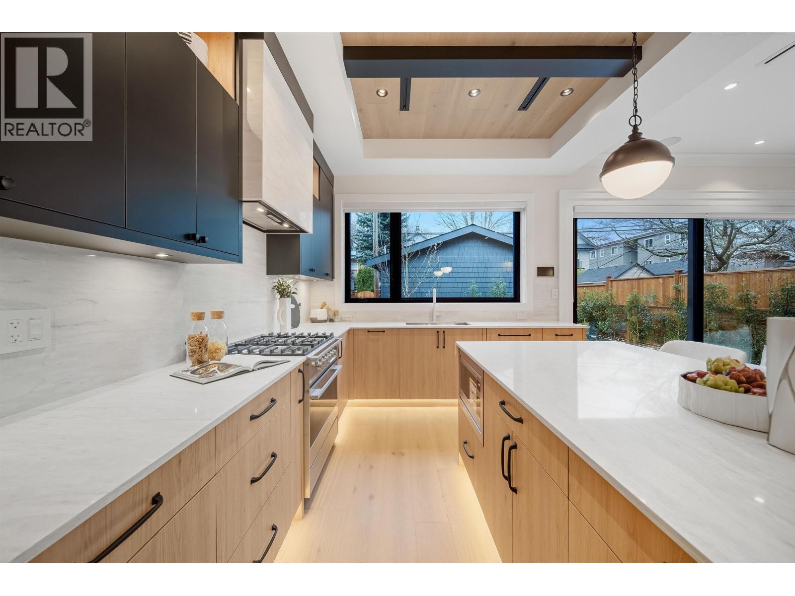 2 1841 Parker Street, Vancouver, British Columbia  V5L 2L1 - Photo 20 - R3100870