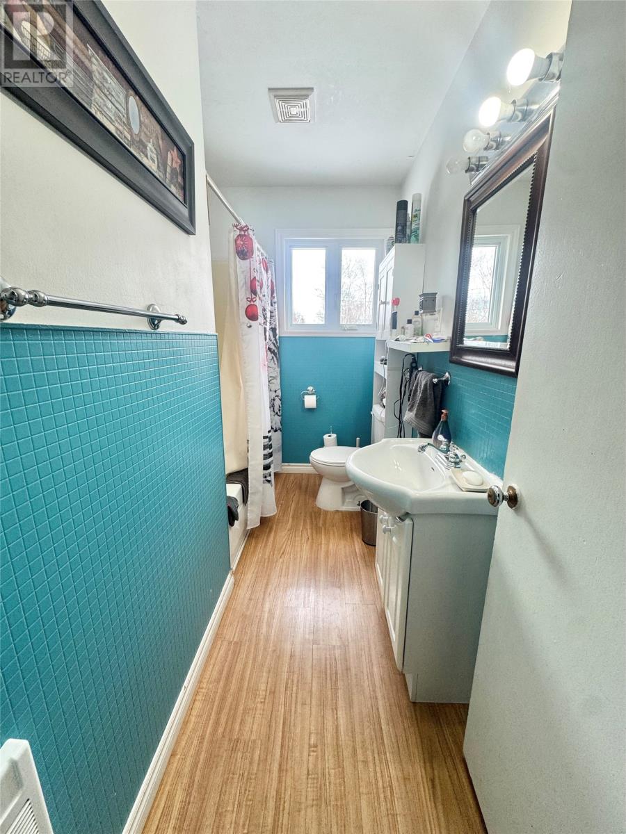 19-21 Bowater Avenue, Lewisporte, Newfoundland & Labrador  A0G 3A0 - Photo 5 - 1295340