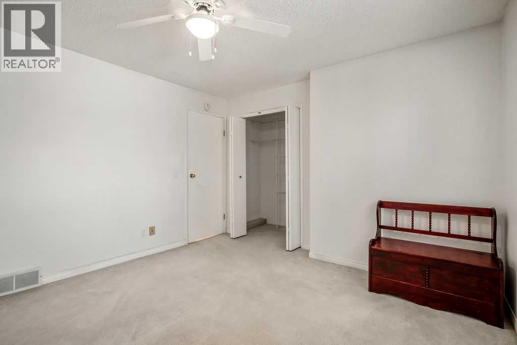 111 Deerfield Drive Se, Calgary, Alberta  T2J 6T9 - Photo 20 - A2292660