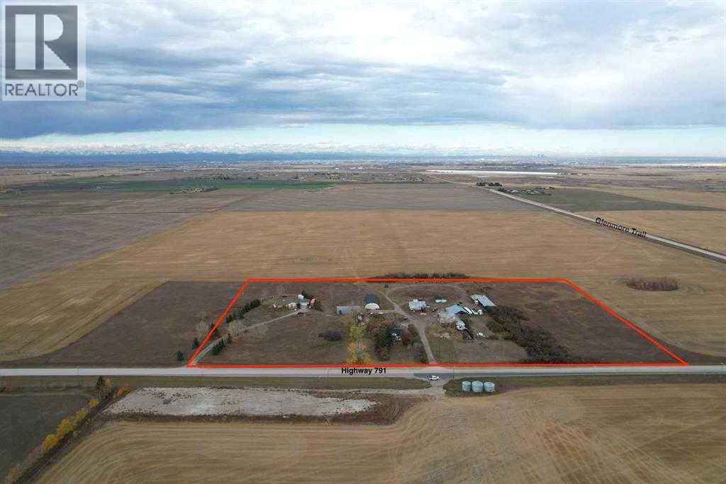 233165 & 233191 Range Road 280, Rural Rocky View County, Alberta  T1X 0H5 - Photo 1 - A2293746