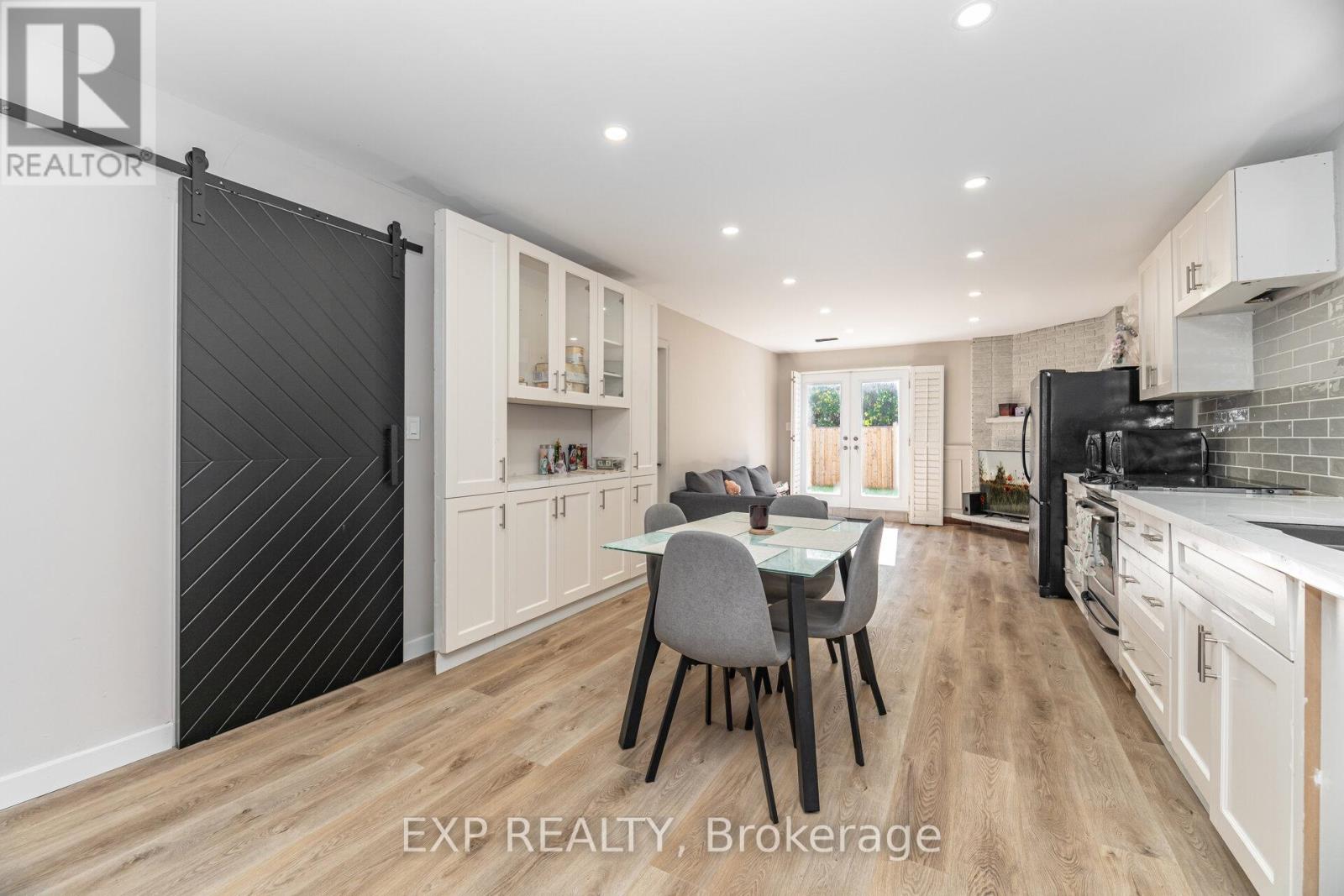 7 Boyne Highlands Court, Vaughan, Ontario  L4K 1K4 - Photo 29 - N12896606