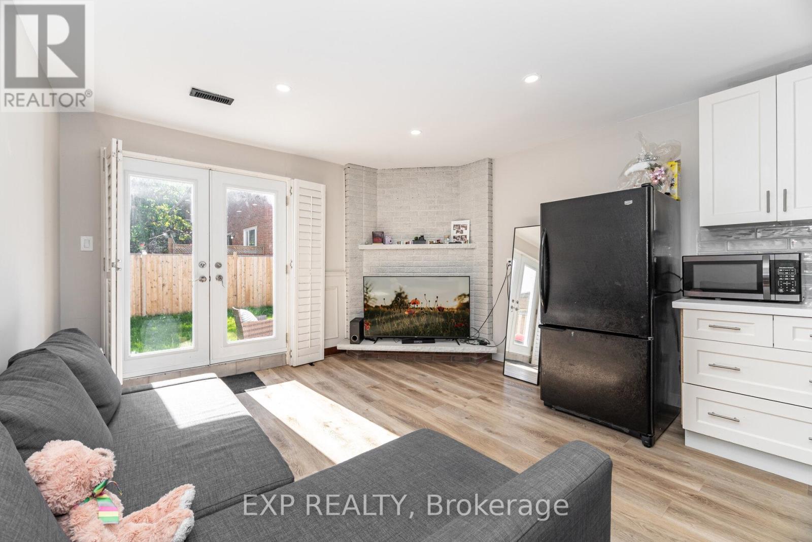 7 Boyne Highlands Court, Vaughan, Ontario  L4K 1K4 - Photo 32 - N12896606