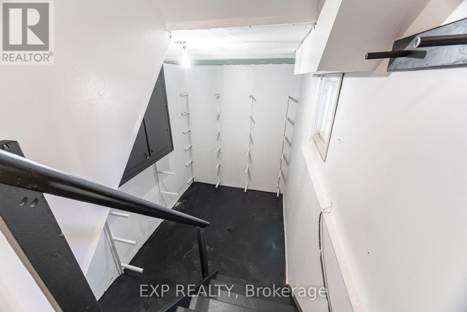 7 Boyne Highlands Court, Vaughan, Ontario  L4K 1K4 - Photo 40 - N12896606