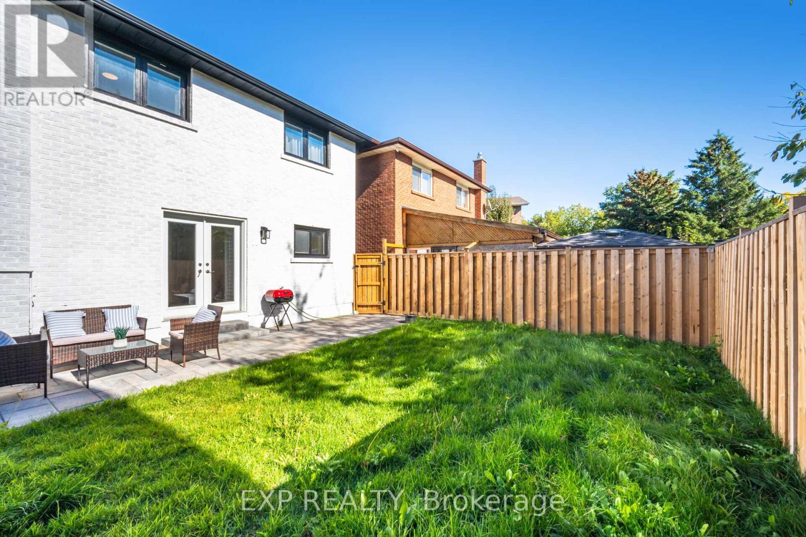 7 Boyne Highlands Court, Vaughan, Ontario  L4K 1K4 - Photo 43 - N12896606