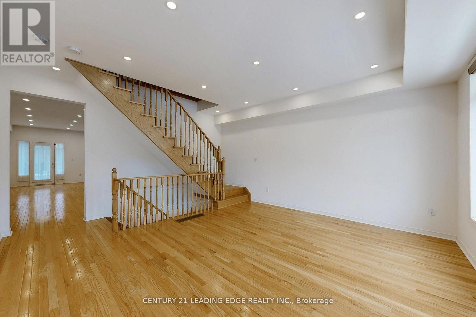 91 William F Bell Parkway, Richmond Hill, Ontario  L4S 0K4 - Photo 6 - N12896644