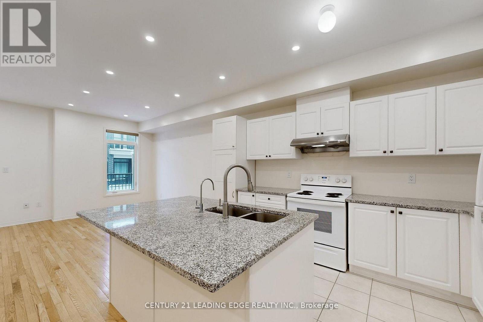 91 William F Bell Parkway, Richmond Hill, Ontario  L4S 0K4 - Photo 7 - N12896644