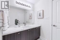 156 Ben Sinclair Avenue, East Gwillimbury, Ontario  L9N 0S2 - Photo 28 - N12896648