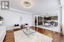 156 Ben Sinclair Avenue, East Gwillimbury, Ontario  L9N 0S2 - Photo 6 - N12896648