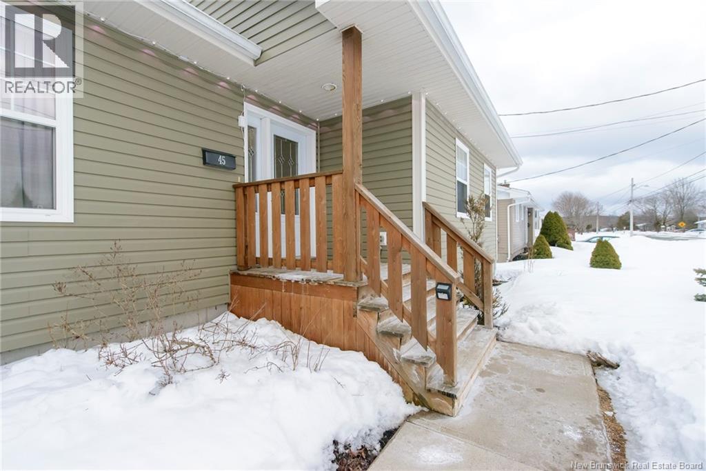 45 Sherwood Drive, Saint John, New Brunswick  E2J 3H7 - Photo 2 - NB134487
