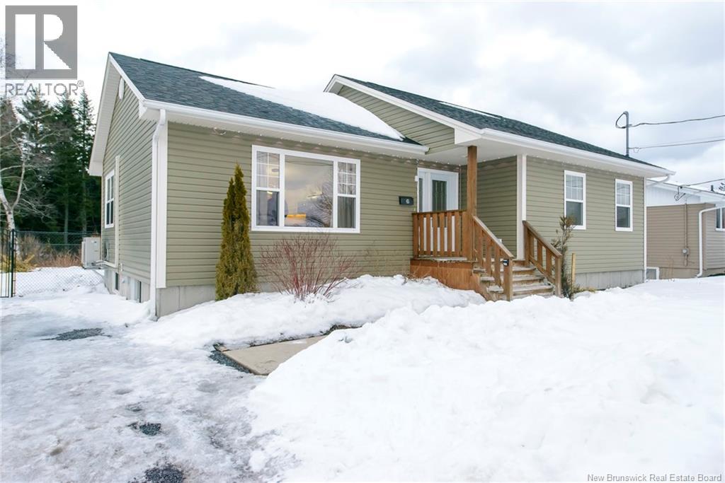 45 Sherwood Drive, Saint John, New Brunswick  E2J 3H7 - Photo 1 - NB134487