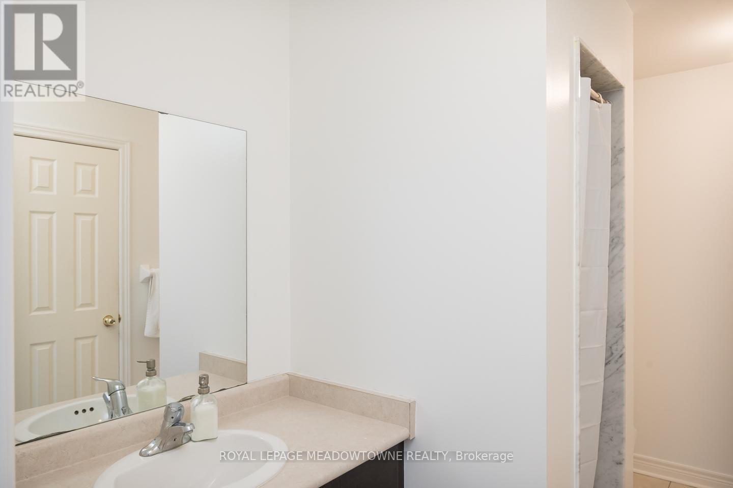 471 Ollerenshaw Point, Milton (Ha Harrison), Ontario  L9T 8P7 - Photo 31 - W12896578