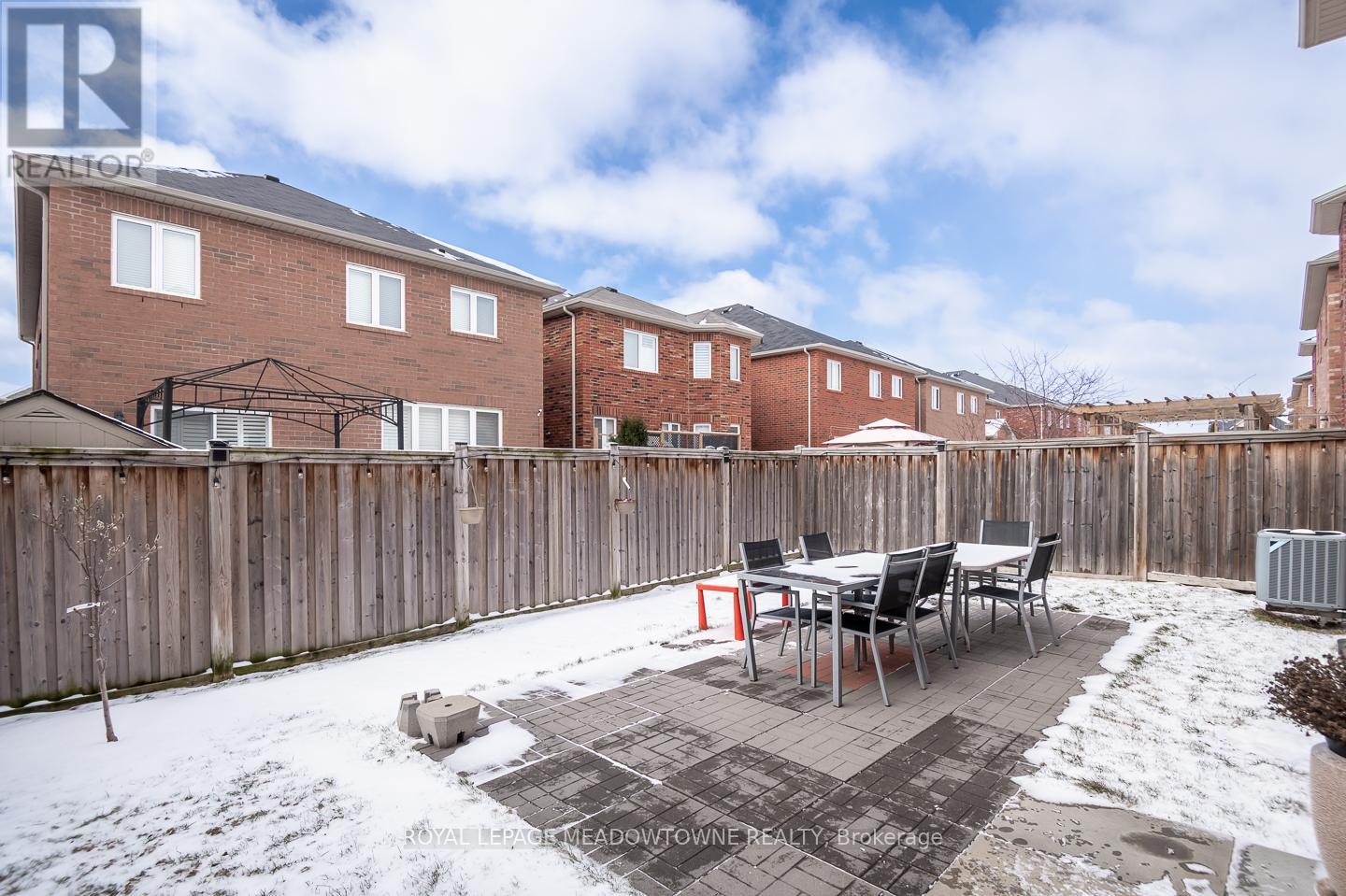 471 Ollerenshaw Point, Milton (Ha Harrison), Ontario  L9T 8P7 - Photo 38 - W12896578