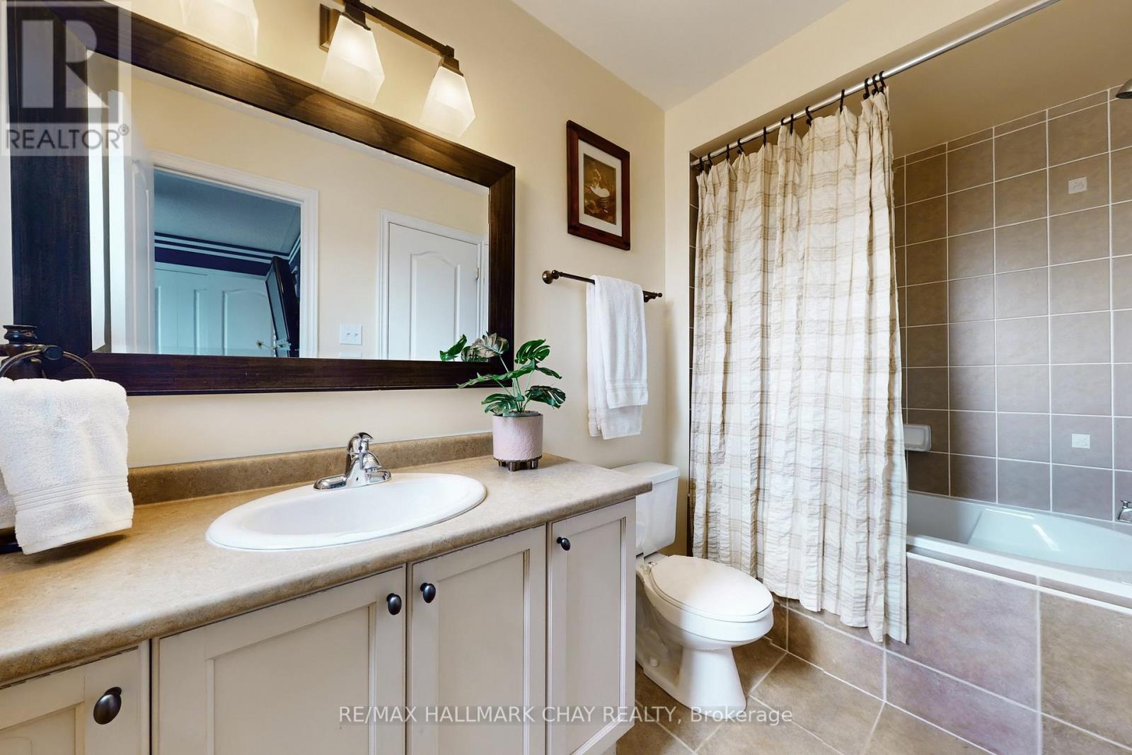 76 Cobblestone Court, Brampton (Sandringham-Wellington), Ontario  L6R 2S4 - Photo 23 - W12896630