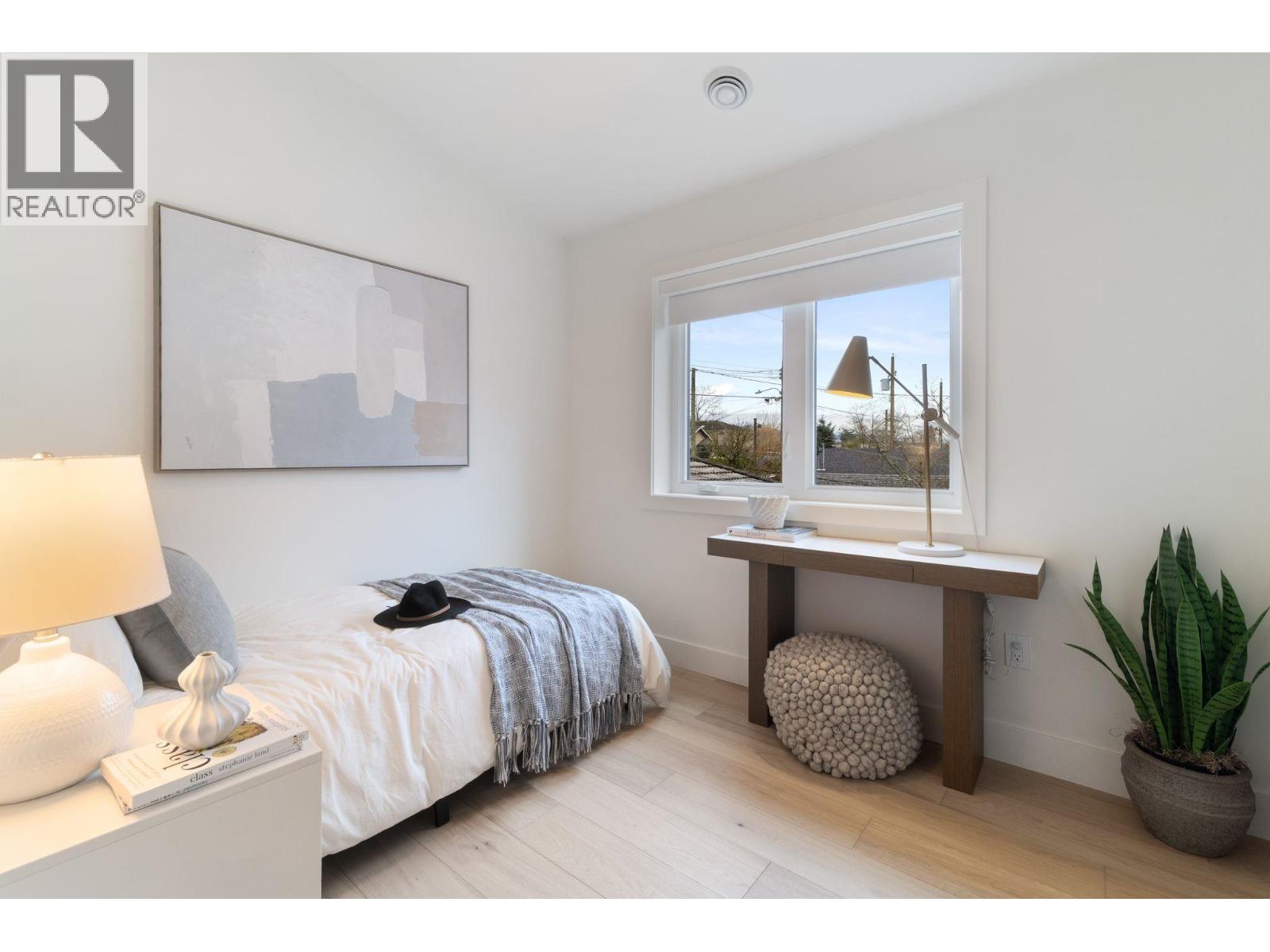 2 2539 Grant Street, Vancouver, British Columbia  V5K 3G6 - Photo 24 - R3101007