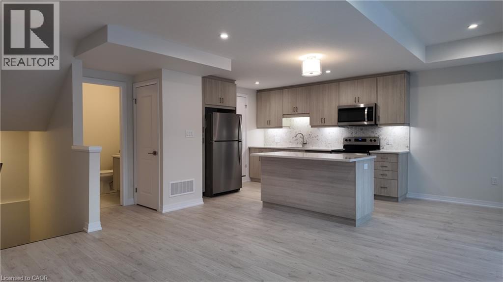 525 ERINBROOK Drive Unit# C055, Kitchener, Ontario