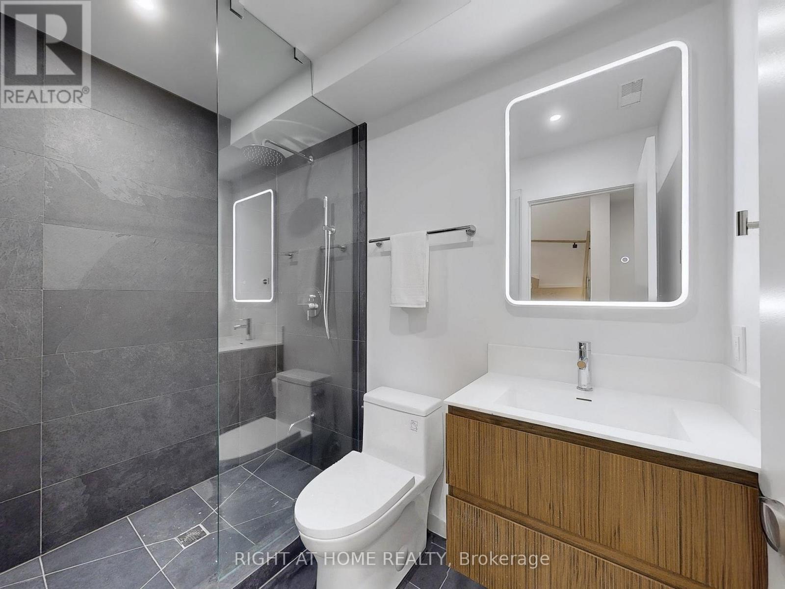 2 - 798 Dovercourt Road, Toronto, Ontario  M6H 2X3 - Photo 21 - W12702966