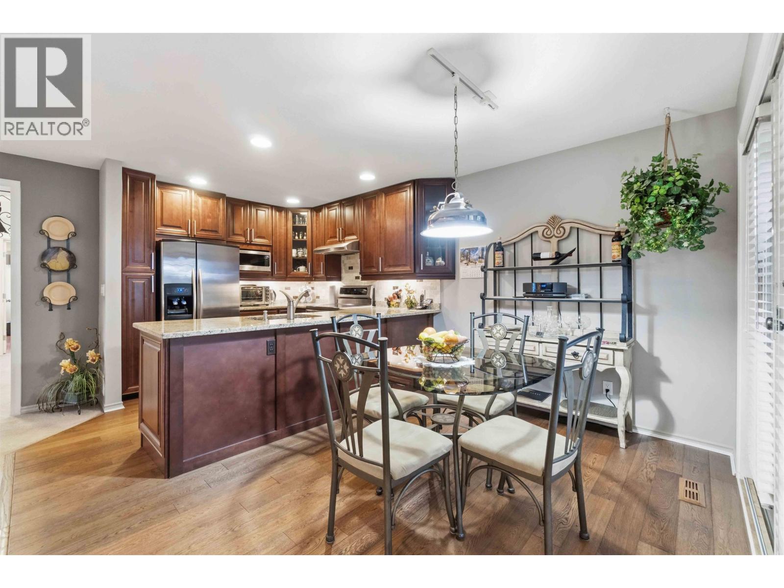 1 3300 Plateau Boulevard, Coquitlam, British Columbia  V3E 3L6 - Photo 8 - R3101087