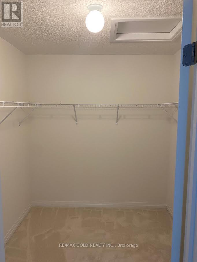 3 Pinnacle Court, Hamilton (Mount Hope), Ontario  L0R 1W0 - Photo 17 - X12896610