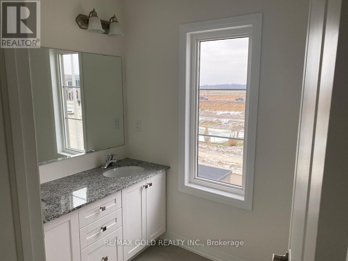 3 Pinnacle Court, Hamilton (Mount Hope), Ontario  L0R 1W0 - Photo 21 - X12896610