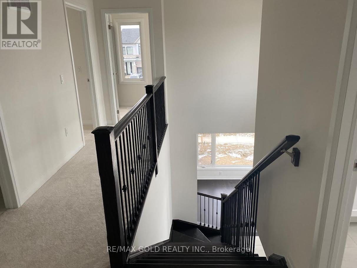 3 Pinnacle Court, Hamilton (Mount Hope), Ontario  L0R 1W0 - Photo 25 - X12896610