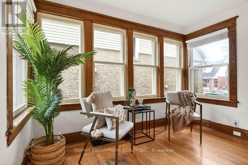 69 Balmoral Avenue S, Hamilton (Delta), Ontario  L8M 3K1 - Photo 15 - X12896642