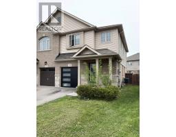 136 WESTBANK TRAIL, Hamilton, Ontario