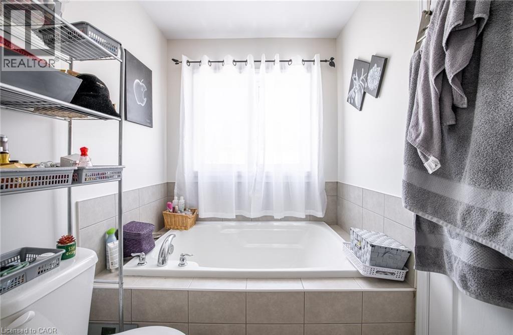 8713 Sourgum Avenue, Niagara Falls, Ontario  L8P 2J5 - Photo 22 - 40813118